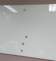 Papan Tulis Kaca Glassboard sekolah