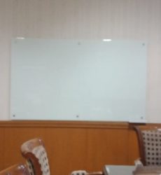 Papan tulis kaca glassboard 23