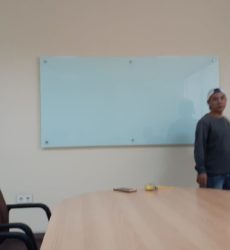 Papan tulis kaca glassboard 25