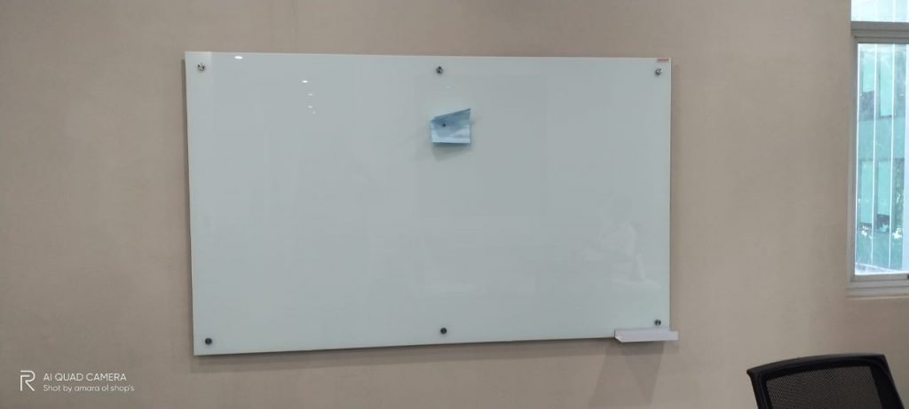 Jual Papan Tulis Kaca Glassboard Sekolah di Bintaro Sektor 1 Tangerang Selatan