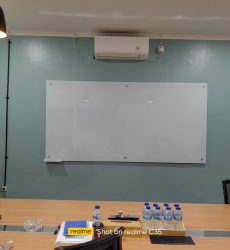 Jual Papan Tulis Kaca Glassboard Sekolah di Depok